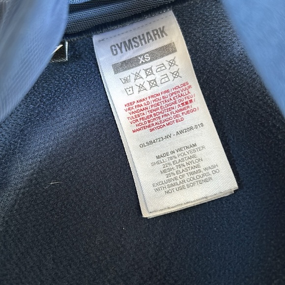 Two Women’s XS GymShark Sports Bras. Navy Blue and Light Green. - Picture 5 of 8